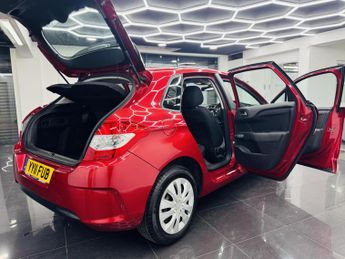 Citroen C4 1.6 HDi 16V VTR Hatchback 5dr Diesel Manual Euro 5 (90 ps)