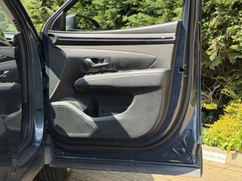 Hyundai TUCSON 1.6 T-GDi MHEV SE Connect SUV 5dr Petrol Hybrid DCT Euro 6 (s/s)
