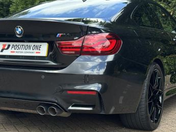 BMW M4 3.0 BiTurbo GPF Competition Coupe 2dr Petrol DCT Euro 6 (s/s) (4