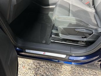 Audi Q3 1.5 TFSI CoD 35 S line SUV 5dr Petrol S Tronic Euro 6 (s/s) (150