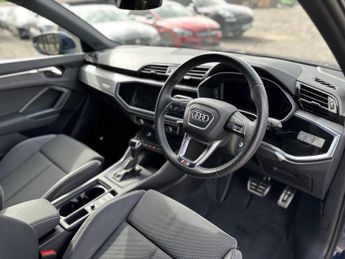 Audi Q3 1.5 TFSI CoD 35 S line SUV 5dr Petrol S Tronic Euro 6 (s/s) (150