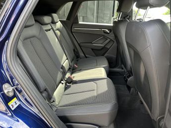 Audi Q3 1.5 TFSI CoD 35 S line SUV 5dr Petrol S Tronic Euro 6 (s/s) (150