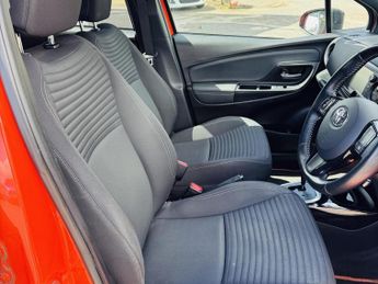 Toyota Yaris 1.33 Dual VVT-i Orange Edition Hatchback 5dr Petrol Multidrive S