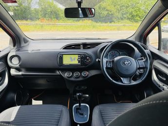 Toyota Yaris 1.33 Dual VVT-i Orange Edition Hatchback 5dr Petrol Multidrive S