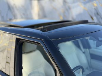 Land Rover Range Rover 3.0 D300 MHEV HSE SUV 5dr Diesel Auto 4WD Euro 6 (s/s) (300 ps)