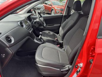 Hyundai i10 1.0 SE Hatchback 5dr Petrol Manual Euro 6 (67 ps)