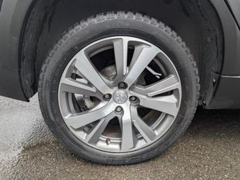 Peugeot 2008 1.2 PureTech Allure Premium SUV 5dr Petrol Manual Euro 6 (s/s) (