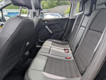 Peugeot 2008 1.2 PureTech Allure Premium SUV 5dr Petrol Manual Euro 6 (s/s) (