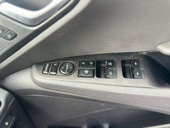 Hyundai IONIQ 1.6 h-GDi Premium SE Hatchback 5dr Petrol Hybrid DCT Euro 6 (s/s