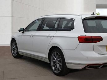 Volkswagen Passat 1.4 TSI 13kWh GTE Advance Estate 5dr Petrol Plug-in Hybrid DSG E