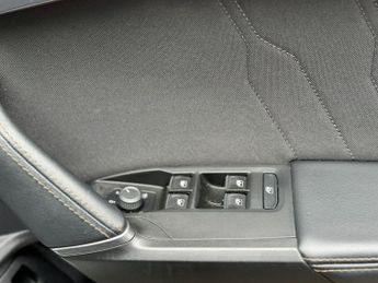CUPRA Formentor 1.4 eHybrid 12.8kWh V1 SUV 5dr Petrol Plug-in Hybrid DSG Euro 6 
