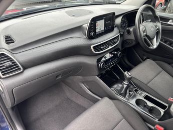 Hyundai TUCSON 1.6 CRDi MHEV SE Nav SUV 5dr Diesel Hybrid Manual Euro 6 (s/s) (