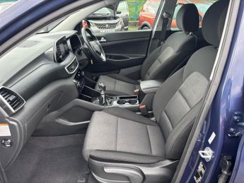 Hyundai TUCSON 1.6 CRDi MHEV SE Nav SUV 5dr Diesel Hybrid Manual Euro 6 (s/s) (