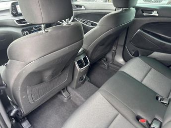 Hyundai TUCSON 1.6 CRDi MHEV SE Nav SUV 5dr Diesel Hybrid Manual Euro 6 (s/s) (