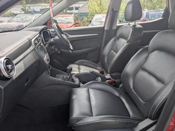 MG MG ZS 1.5 VTi-TECH Exclusive SUV 5dr Petrol Manual Euro 6 (s/s) (106 p