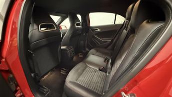 Mercedes-Benz A Class 2.1 A200d AMG Line Hatchback 5dr Diesel 7G-DCT Euro 6 (s/s) (136