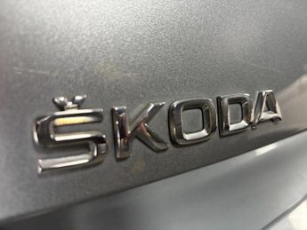 Skoda Superb 2.0 TDI SE L Executive Estate 5dr Diesel DSG Auto 6Spd Euro 6 (s
