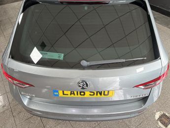 Skoda Superb 2.0 TDI SE L Executive Estate 5dr Diesel DSG Auto 6Spd Euro 6 (s