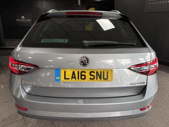 Skoda Superb 2.0 TDI SE L Executive Estate 5dr Diesel DSG Auto 6Spd Euro 6 (s