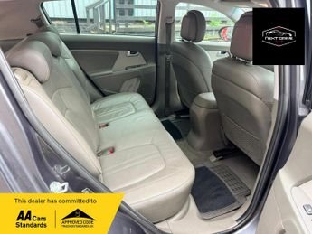 Kia Sportage 2.0 CRDi KX-4 SUV 5dr Diesel Auto AWD Euro 5 (181 bhp)