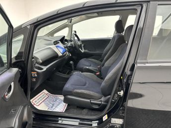 Honda Jazz 1.4 i-VTEC ES Hatchback 5dr Petrol CVT Euro 5 (99 ps)