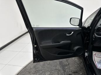 Honda Jazz 1.4 i-VTEC ES Hatchback 5dr Petrol CVT Euro 5 (99 ps)