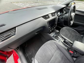 Skoda Octavia 2.0 TDI Scout Estate 5dr Diesel DSG 4WD Euro 6 (s/s) (150 ps)