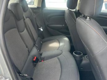 MINI Hatch 1.5 Cooper Hatchback 5dr Petrol Auto Euro 6 (s/s) (136 ps)