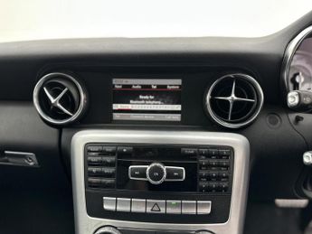 Mercedes-Benz SLK 1.8 SLK200 BlueEfficiency AMG Sport Convertible 2dr Petrol G-Tro