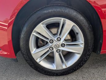 Vauxhall Insignia 1.5i Turbo Design Grand Sport 5dr Petrol Manual Euro 6 (s/s) (16