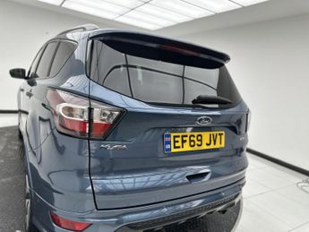 Ford Kuga 2.0 TDCi EcoBlue ST-Line Edition SUV 5dr Diesel Powershift AWD E