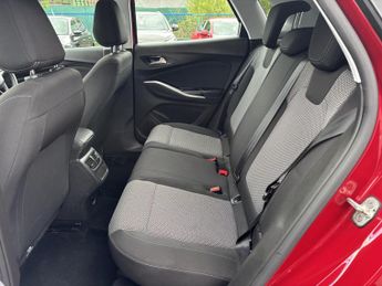 Vauxhall Grandland X 1.2 Turbo GPF SE SUV 5dr Petrol Manual Euro 6 (s/s) (130 ps)