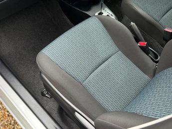 Toyota Yaris 1.33 Dual VVT-i TR Hatchback 5dr Petrol Multidrive S Euro 5 (101