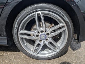 Mercedes-Benz A Class 1.5 A180d AMG Line Hatchback 5dr Diesel Manual Euro 6 (s/s) (109