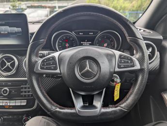 Mercedes-Benz A Class 1.5 A180d AMG Line Hatchback 5dr Diesel Manual Euro 6 (s/s) (109
