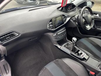 Peugeot 308 1.2 PureTech Tech Edition Hatchback 5dr Petrol Manual Euro 6 (s/