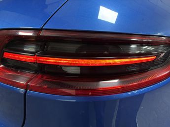 Porsche Macan 3.0 TD V6 S SUV 5dr Diesel PDK 4WD Euro 6 (s/s) (258 ps)