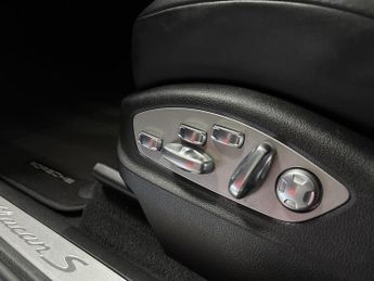 Porsche Macan 3.0 TD V6 S SUV 5dr Diesel PDK 4WD Euro 6 (s/s) (258 ps)