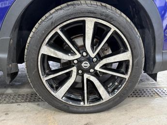 Nissan Qashqai 1.6 dCi Tekna SUV 5dr Diesel XTRON 2WD Euro 6 (s/s) (130 ps)
