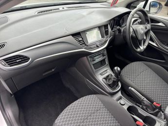Vauxhall Astra 1.2 Turbo Business Edition Nav Hatchback 5dr Petrol Manual Euro 