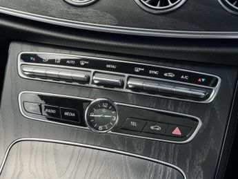 Mercedes-Benz E Class 2.0 E220d AMG Line (Premium) Coupe 2dr Diesel G-Tronic+ Euro 6 (