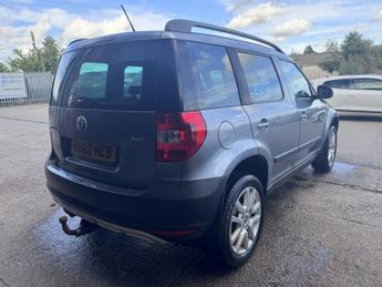 Skoda Yeti 2.0 TDI Elegance SUV 5dr Diesel Manual 4WD Euro 5 (170 ps)