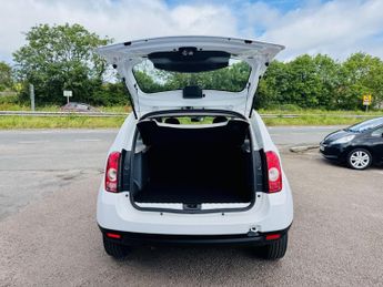Dacia Duster 1.6 Access SUV 5dr Petrol Manual 4WD Euro 5 (105 ps)