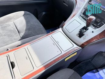 Toyota Vellfire 2.4Z PLATINUM SELECTION