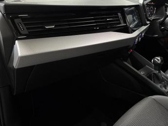 Audi A1 1.0 TFSI 25 S line Sportback 5dr Petrol S Tronic Euro 6 (s/s) (9
