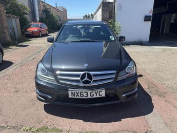 Mercedes-Benz C Class 1.6 C180 AMG Sport Plus Saloon 4dr Petrol G-Tronic+ Euro 6 (s/s)