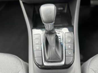 Hyundai IONIQ 1.6 h-GDi Premium Hatchback 5dr Petrol Hybrid DCT Euro 6 (s/s) (