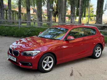 BMW 1 Series 1.5 118i SE Hatchback 3dr Petrol Auto Euro 6 (s/s) (136 ps)