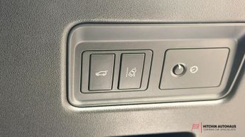 Land Rover Discovery 2.0 SD4 HSE SUV 5dr Diesel Auto 4WD Euro 6 (s/s) (240 ps)
