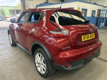 Nissan Juke 1.6 Acenta Premium SUV 5dr Petrol XTRON Euro 5 (117 ps)